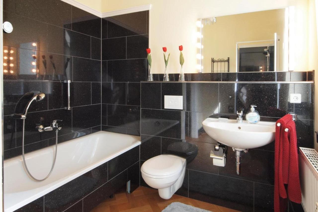 דרזדן Ferienwohnungen Villa Haniel Hugo מראה חיצוני תמונה