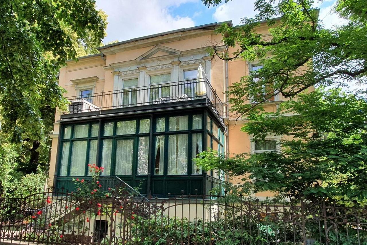 דרזדן Ferienwohnungen Villa Haniel Hugo מראה חיצוני תמונה